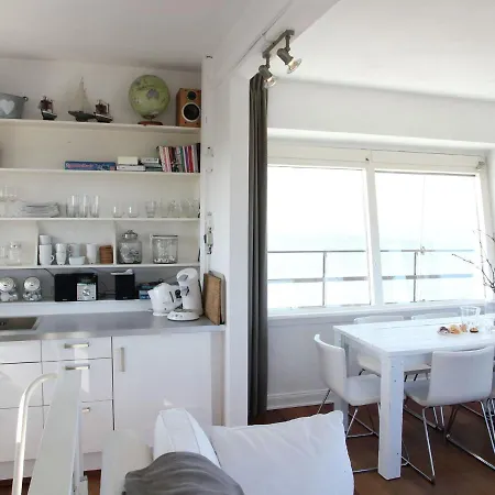 Holiday home Vintage Holiday In Near Seabeach Huisduinen